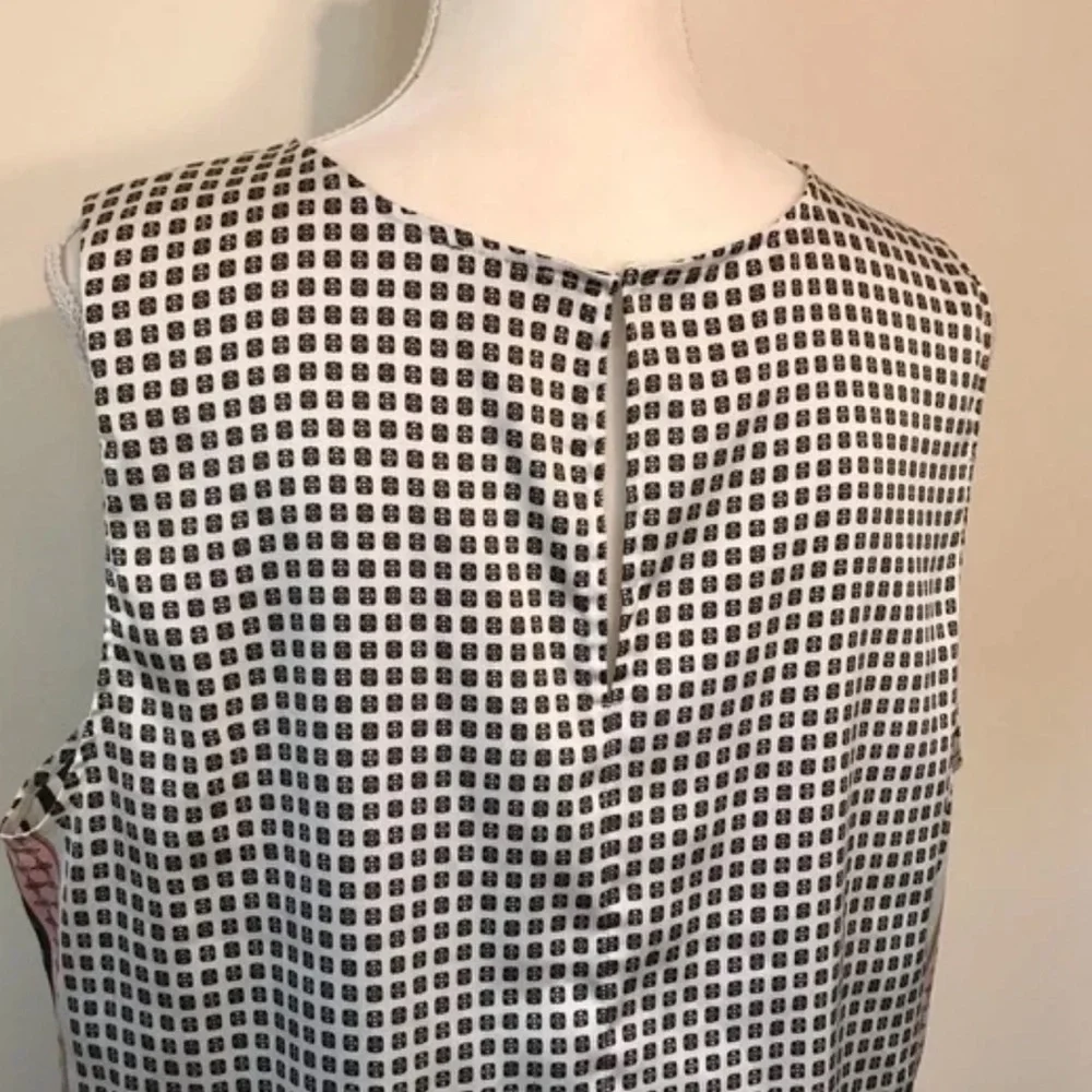 Ann Taylor Geometric Print Sleeveless Blouse Tank Top Black Pink White Sz M